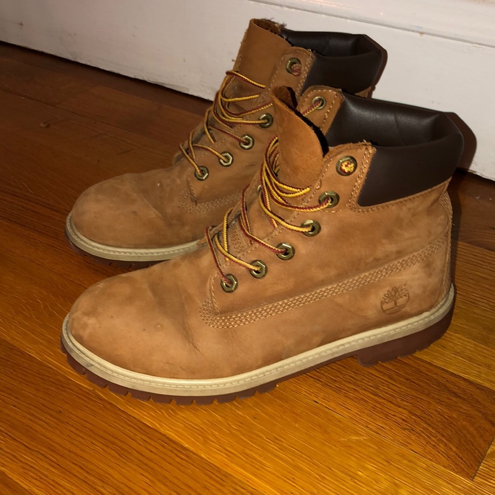 Boys 7 Timberlands boots waterproof